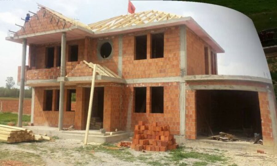Drejtori i Shoqatës Humanitare ”Bereqeti” tregon shifrën e shtëpive që ndërtuan në Ramazan