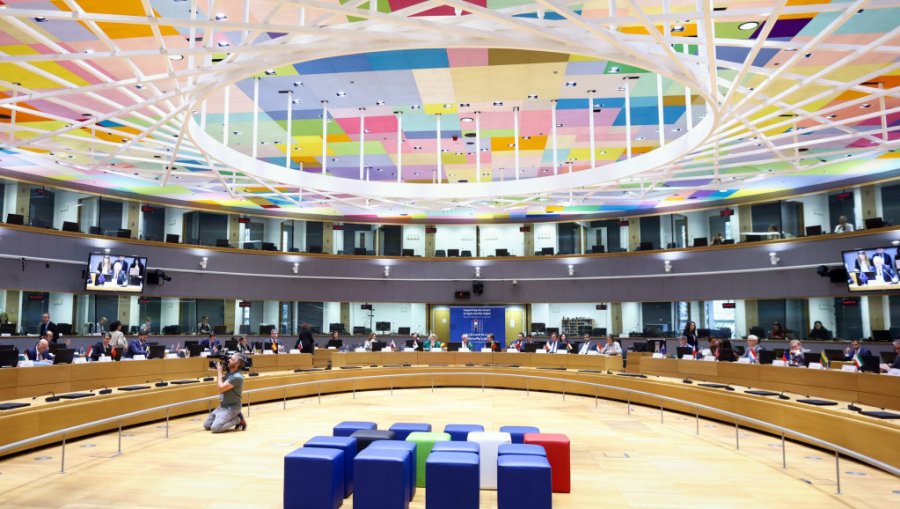 Ambasadorët e BE-së mbështetën liberalizimin e vizave për serbët nga Kosova