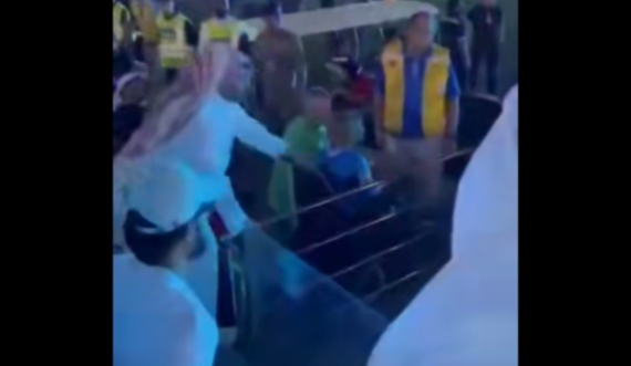 Skena “të çmendura” në Arabinë Saudite, tifozi e rrahë me kamxhik lojtarin pas humbjes në Superkupë