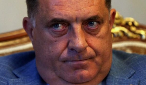 Dodik vazhdon ta mohojë publikisht gjenocidin, këtë e bëri edhe dje me Aleksandar Vuçiqin
