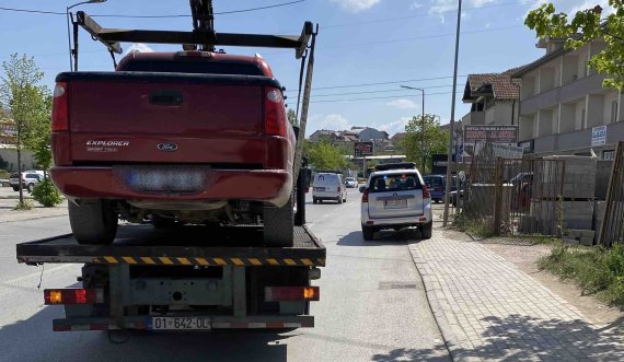 Prishtinë: Shoferi gjobitet me 300 euro, drejtoi mjetin e paregjistruar për më tepër se 30 ditë 