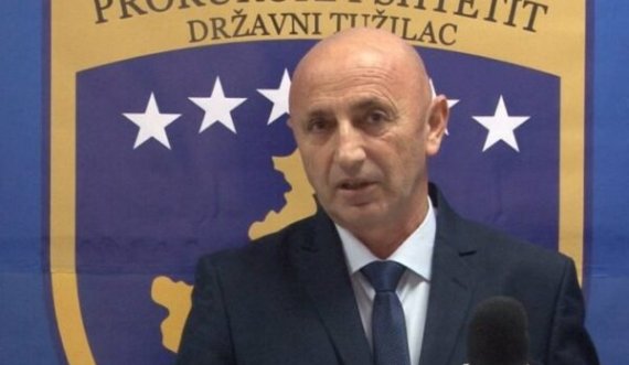 Vrasja në Pejë, Kryeprokurori Kurmehaj: Dyshimet e para janë se rasti ka ndodhur në banese, çifti i kanë tre fëmijë