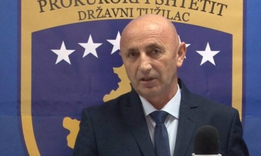 Vrasja në Pejë, Kryeprokurori Kurmehaj: Dyshimet e para janë se rasti ka ndodhur në banese, çifti i kanë tre fëmijë