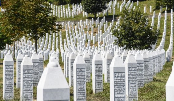 Serbia ka bërë gjenocid edhe mbi shqiptarët, pas rezolutës për Srebrenicen kërkohet edhe një rezolutë për Kosovë