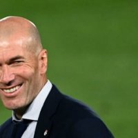 Bayern Munich e do për trajner Zinedine Zidanen