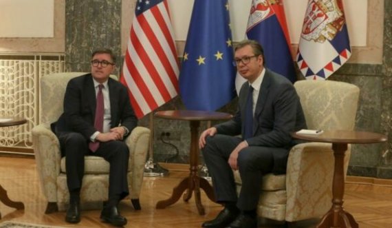 Vuçiq u ankua se SHBA s’po flet për “arrestimet e serbëve” në Kosovë – kjo është përgjigjja që i dha O’Brien
