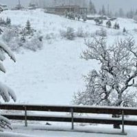 Kompania e njohur për parashikimin motit tregon pse po bie borë në Kosovë