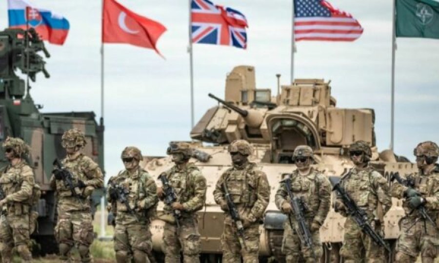 Shpenzimet ushtarake globale arrijnë rekord të ri