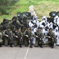Snajperistët e ushtrisë së Kosovës bëhen gati për ta mbrojtur atdheun nga çdo sulm barabar