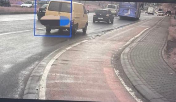 Vozitën automjete pa regjistrim, gjobiten me nga 200 euro disa shoferë 