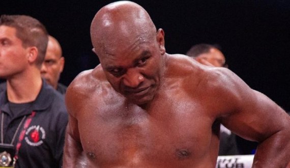 Boksieri legjendar Evander Holyfield zbuloi se cili nga rivalët  e goditi më  së forti:“Mendova se ai mi theu të gjithë dhëmbët!