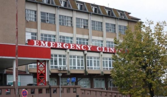 Tre të lënduarit nga përleshja e mbrëmshme në Prishtinë po trajtohen në QKUK