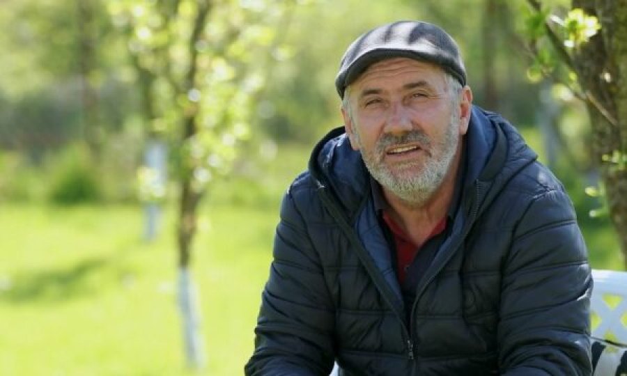 Ky person nga Prishtina ka adoptuar 10 qen endacak, merr 500 euro çdo muaj nga Komuna e Prishtinës  