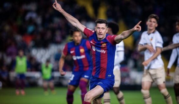 Lewandowski shkëlqen me het-trik në fitoren e Barcelonës