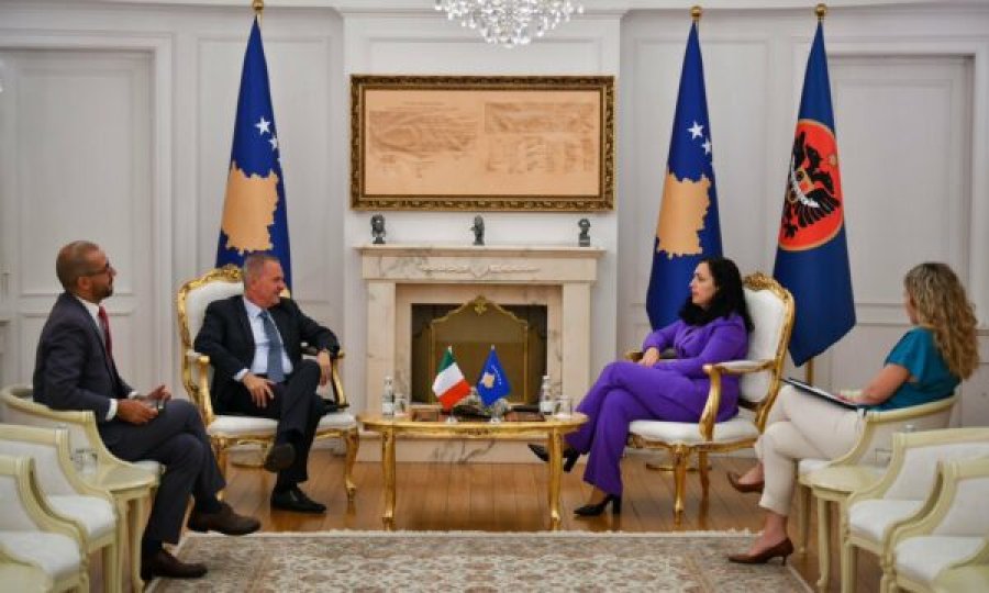 Ambasadori italian takon Osmanin  për të diskutuar zhvillimet e fundit: Mbështesim një Kosovë të sigurt dhe multietnike