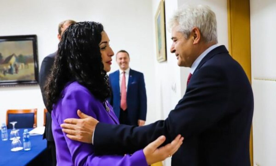 Ali Ahmeti reagon për incidentin në Shkup: Unë skuqem nga turpi i tyre