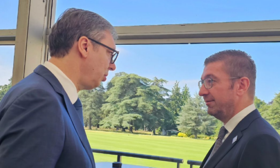 ‘Mbështetja e Vuçiqit është prioritet i VMRO, a VLEN të flasin vet’- Velickovski: Kush është truri i tentativës për ta poshtëruar Vjosa Osmanin?
