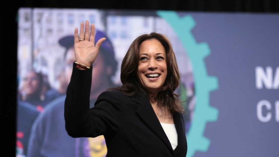 Kryetari i DNC në SHBA: Harris siguron mjaftueshëm vota për nominimin presidencial