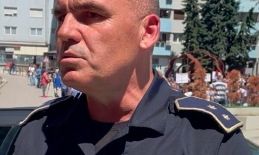 Elshani: Rreth 600 protestues janë prezentë, situata është e qetë