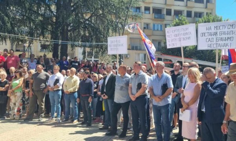 Protesta në Veri, serbët u deklaruan  kundër hapjes së Urës së Ibrit