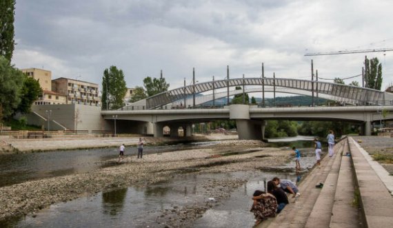 Në 11:00 në Mitrovicën e Veriut mbahet një takim për hapjen e urës së Ibrit, Kurti bëri thirrje që të shkojnë edhe serbët