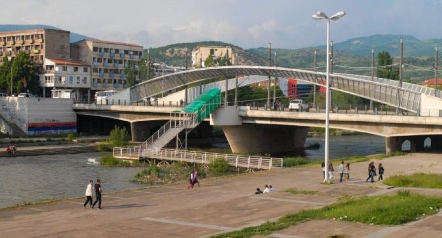 Mbyllja e Urës së Ibrit komplot për ndarjen e Kosovës