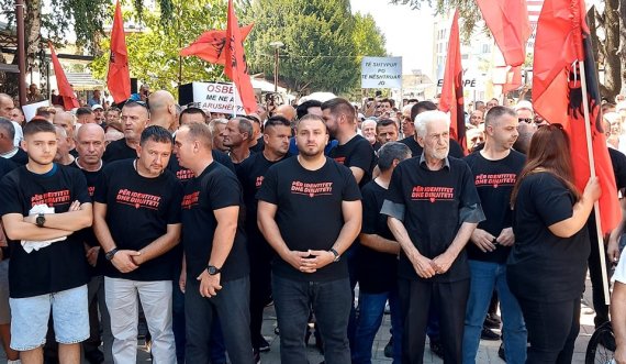 “Të shtypur po, të nënshtruar jo” – shqiptarët e Luginës protestojnë kundër politikave shtypëse të Beogradit