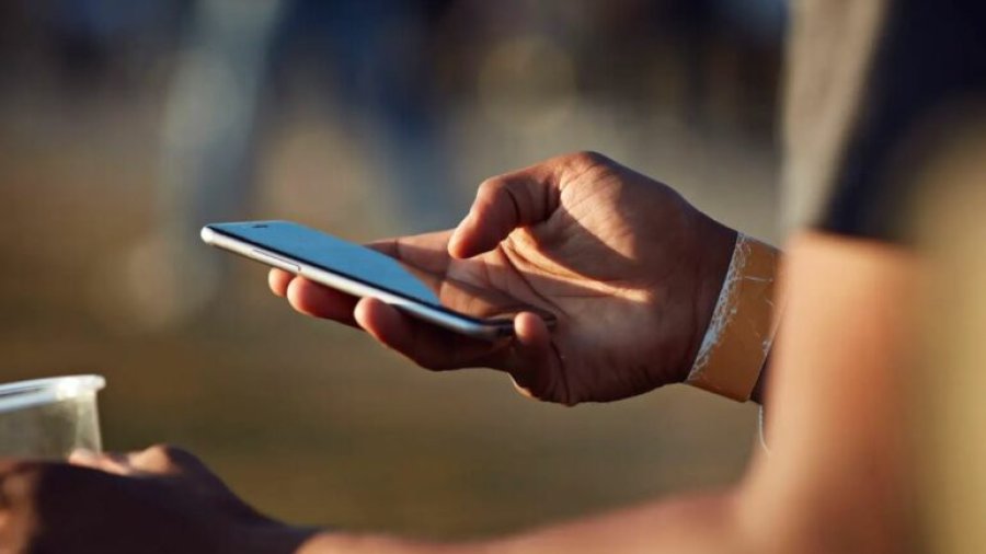 Mund të lindin keqkuptime! Ja fjalët që asnjëherë nuk është mirë t’i dërgoni me SMS