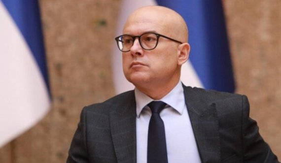 Vuçeviq e barazon hapjen e urës së Ibrit me cunami