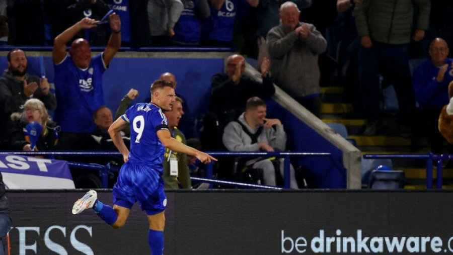 Rikthimi i bujshëm i Jamie Vardy në Ligën Premier: Shënon gol dhe  tallet me tifozët e Tottenhamit