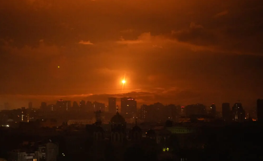 Ukraina zmbraps sulmin me raketa në Kiev, thonë forcat ajrore