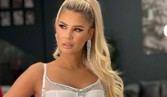 Kaltrina Selimi befason me pamjen e saj në dasëm