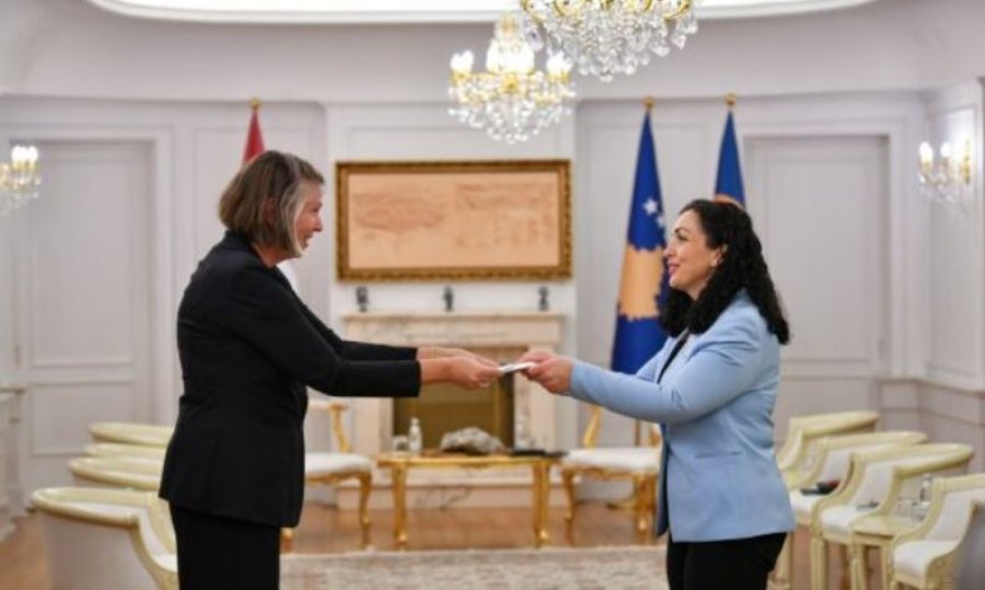 Osmani pranon letrat kredenciale nga ambasadorja e re e Holandës