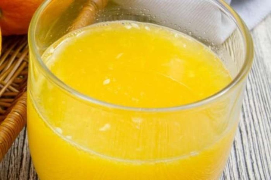Lëngu natyral për pastrimin e mëlçisë së yndyrshme