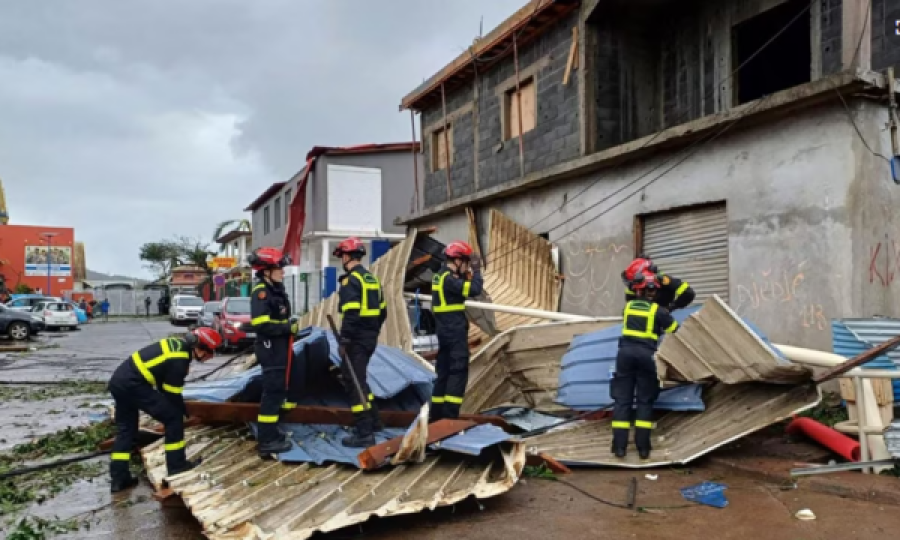 Autoritetet franceze: qindra, ndoshta mijëra viktima nga cikloni në Mayotte