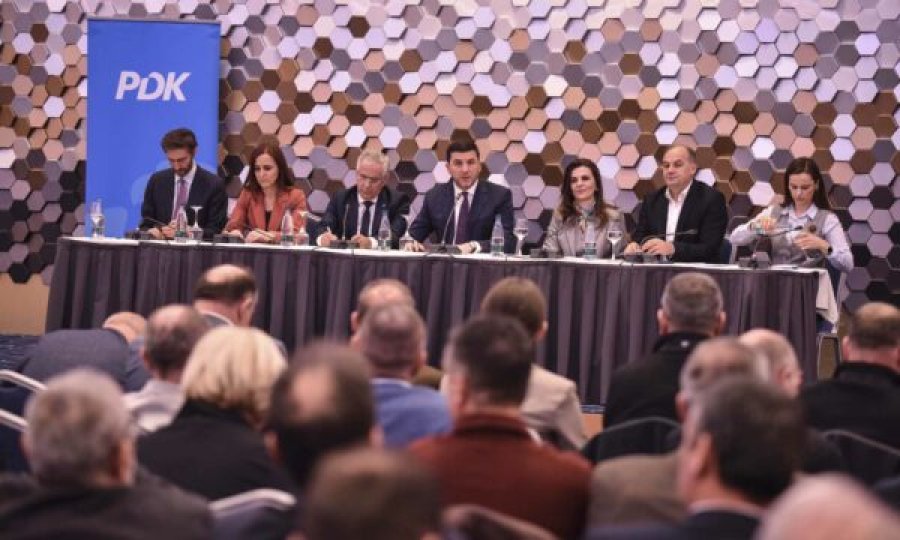 Këshilli Drejtues i PDK-së po diskutohet për “mobilizimin për zgjedhje” dhe Asociacionin