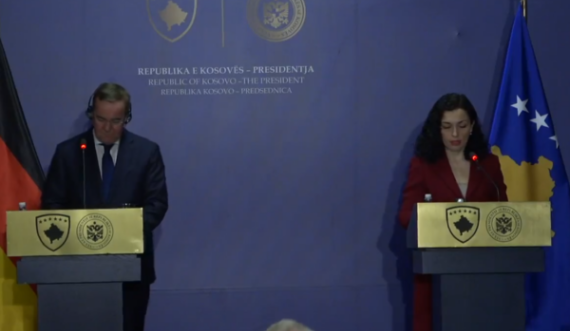 Ministri gjerman i Mbrojtjes për dinarin: Kosova ka të drejtë ta zbatojë ligjshmërinë e saj, por duhet komunikim më i përshtatshem