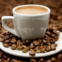 Njerëzit që e pëlqejnë kafenë mund ta pinë me moderim