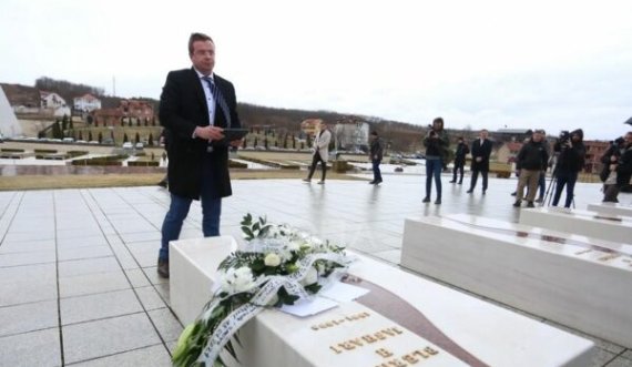 Avokati serb që vizitoi varret e familjes Jashari, ndalohet prapë nga policia serbe