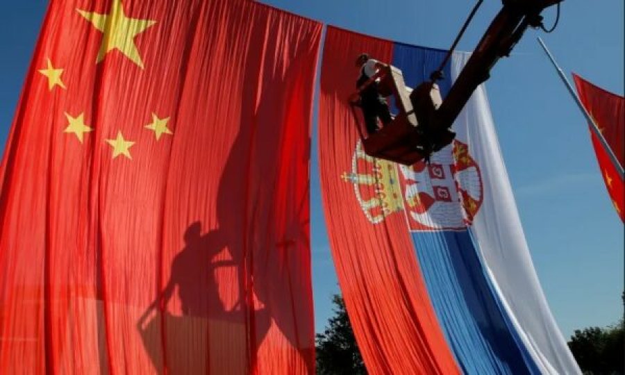 Vuçiq thotë se ia ka dorëzuar presidentit kinez letrën për situatën në Kosovë 