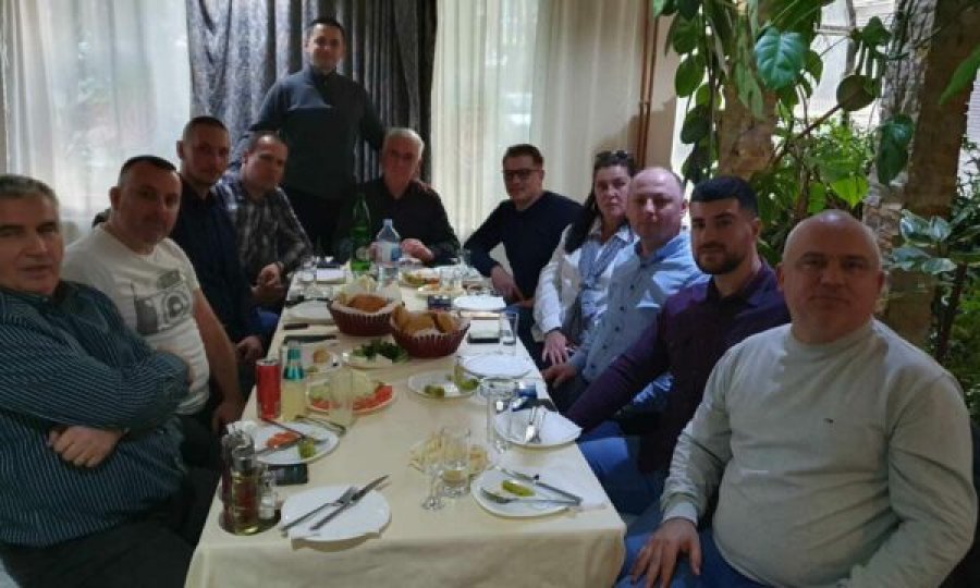 Një grup serbësh nga Kosova u takuan dje në Veri, përmendin inkurajimin për përballje me vendimet e Kurtit