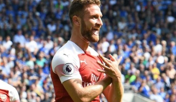 Ka mbetur pa ekip prej verës së kaluar, Mustafi synon rikthimin në Serie A