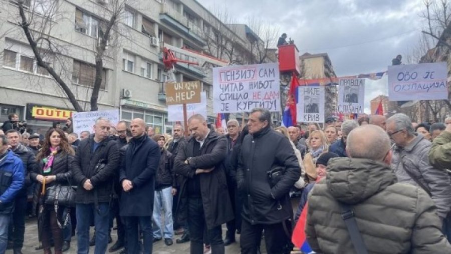 Policia njofton se protesta e serbëve në veri ka përfunduar e qetë dhe pa incidente