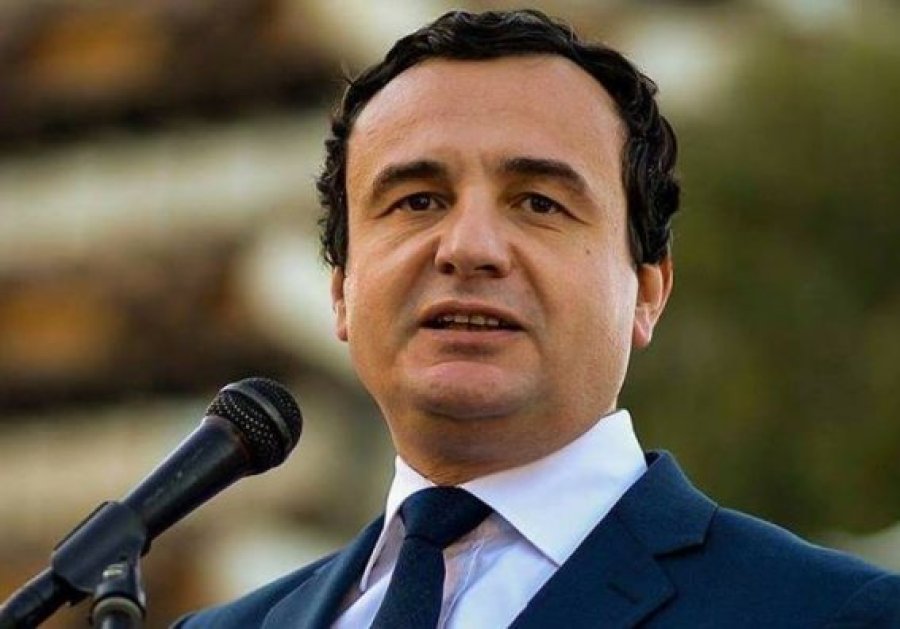 Albin Kurti shkon në Marinë të Skenderajt