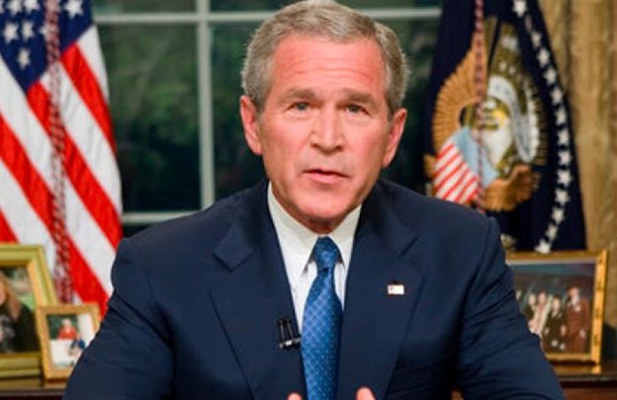 Momenti kur Bush nga Tanzania jepte lajmin: Kosova e shpalli pavarësinë, ne e njohëm