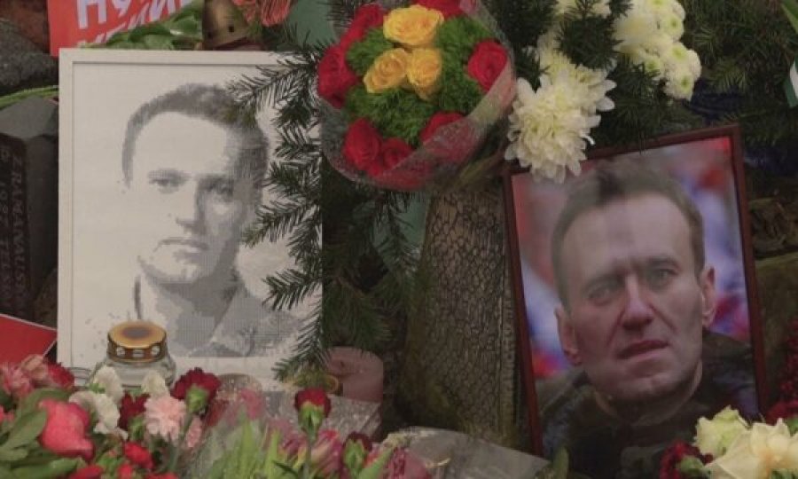 Vdekja e dyshimtë në burg, nënës dhe avokatëve të Navalnit iu ndalohet hyrja në morg