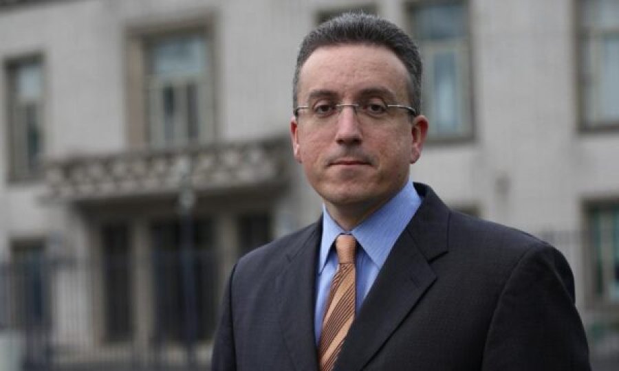  Luka Misetiç merr rolin drejtues të ekipit mbrojtës të Hashim Thaçit