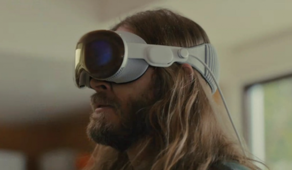 Linja ajrore planifikon t’i pajisë pasagjerët me pajisjet e Apple, Vision Pro gjatë udhëtimit