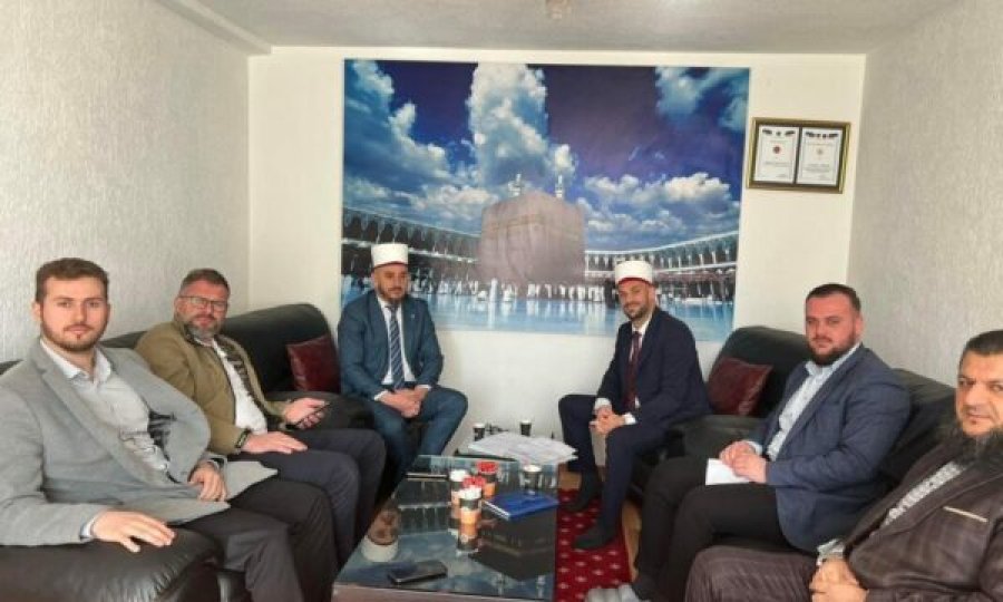 Deçani bëhet me kryetar të ri të Bashkësisë Islame