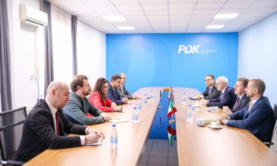 Krasniqi takohet me diplomatët evropianë: Kërkova që të ndihmojnë në heqjen e sanksioneve të BE-së ndaj Kosovës